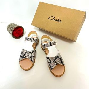 Clarks Women Sneak Leather Willow Gild Sandal - New In Box - Reemoly